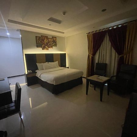 Tulip Al Rawdah Aparthotel ริยาดห์ ภายนอก รูปภาพ