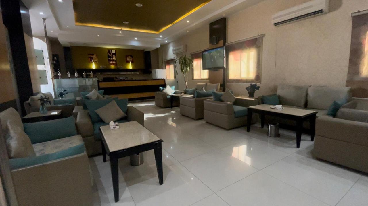 Tulip Al Rawdah Aparthotel ริยาดห์ ภายนอก รูปภาพ