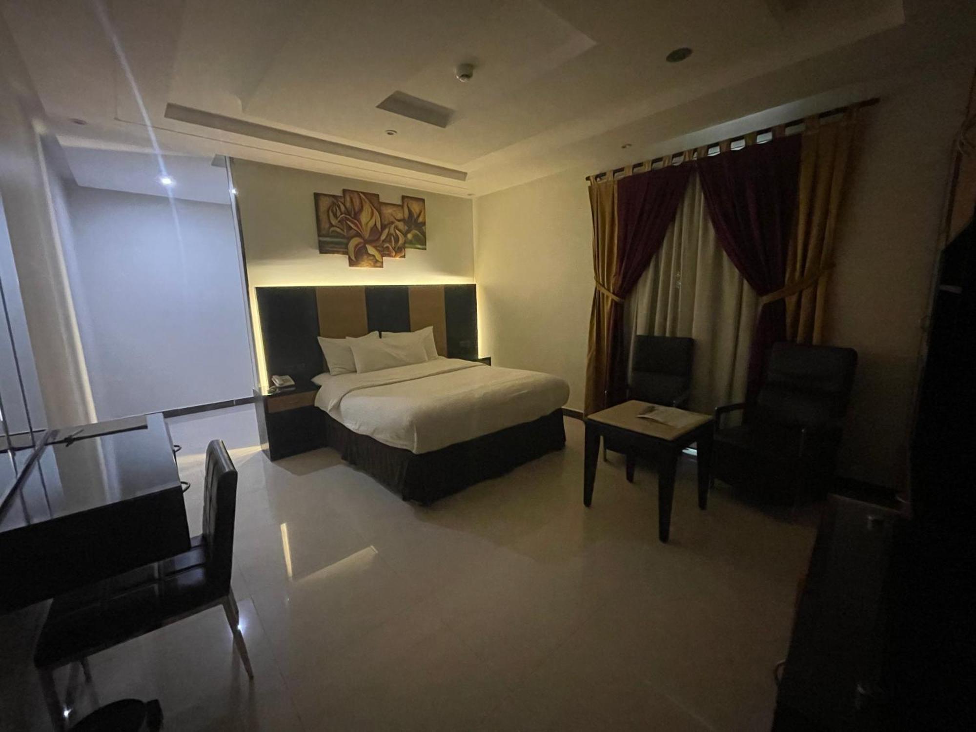 Tulip Al Rawdah Aparthotel ริยาดห์ ภายนอก รูปภาพ
